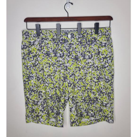 Greg Norman Attack Life green grey abstract flat front golf shorts - 38 - Picture 1 of 5